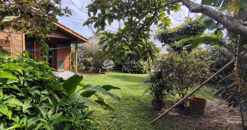 Lindo terreno a venda no Campeche - Florianópolis, Bem arborizado e muito bem localizado, próximo a