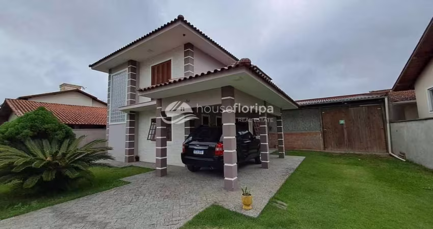 Casa à venda, Campeche, Florianópolis, SC - Possui 2 dormitórios, 360m² de área total  - Localizada