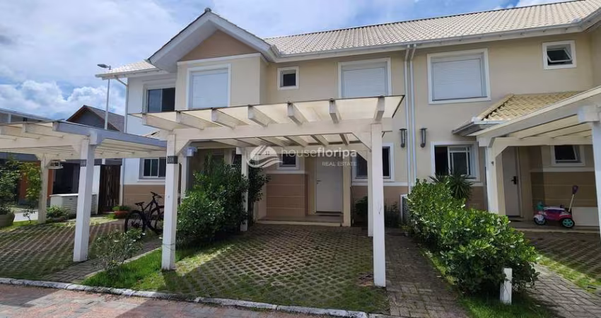Casa à venda 2 suítes em condomínio fechado próximo a praia, Morro das Pedras, Florianópolis, SC