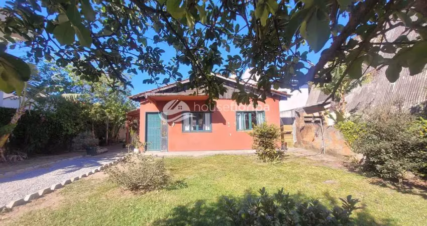 Casa à venda com terreno de 450metros, em ótima localização, campeche, florianópolis, sc