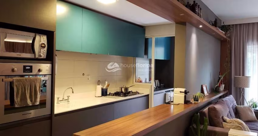 Apartamento à venda  com acesso privativo a praia  2 dormitórios, sendo 1 suíte em condomínio clube