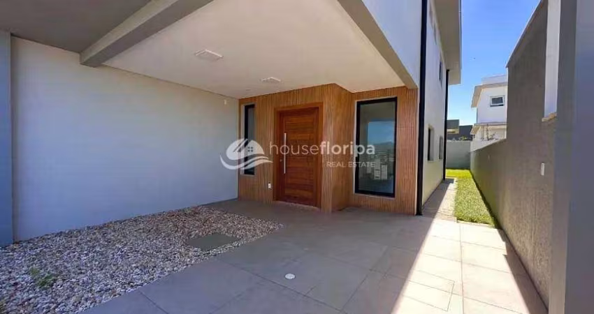 Casa à venda no Jardim Campeche, loteamento planejado próximo a praia, com 3 suítes e 4 banheiros,