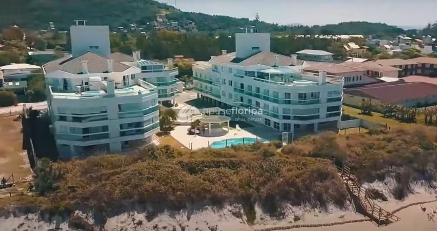 Apartamento pé na areia de 1 dormitório à venda, no Morro das Pedras, uma das mais belas praias de