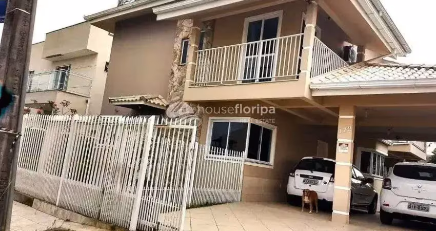 Casa financiável à venda com 3 dormitórios e 279m2, no carianos, florianópolis, sc