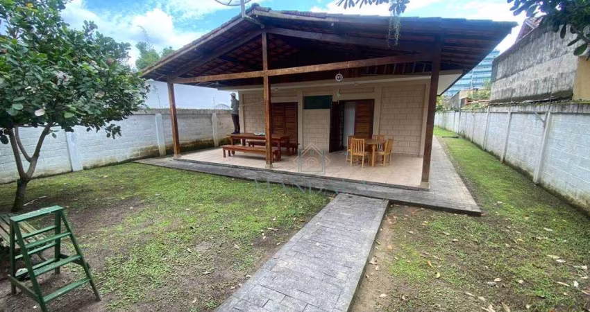 Casa com 3 dormitórios à venda, 211 m² por R$ 1.190.000,00 - Vila Tamoios - Bertioga/SP