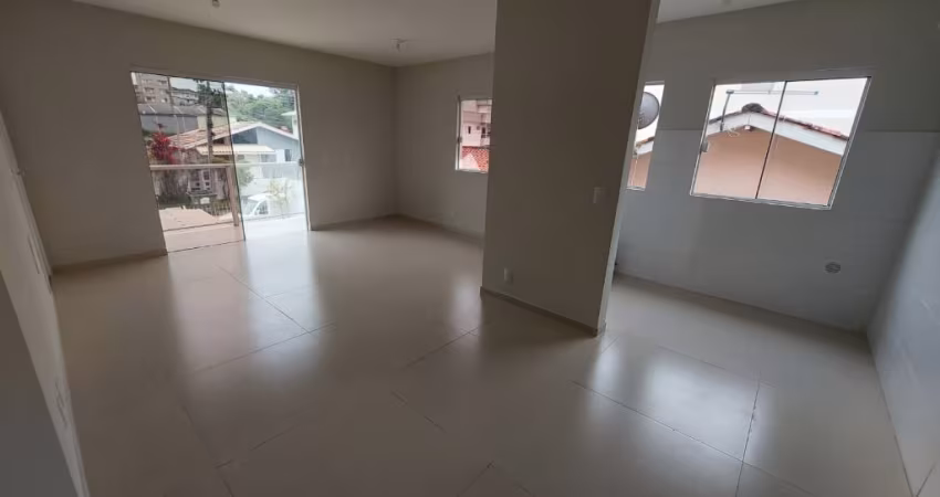 Apartamento no Caminho Novo