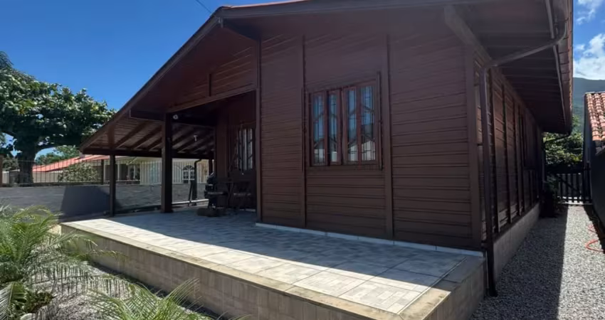 Casa Residencial em Praia de Fora