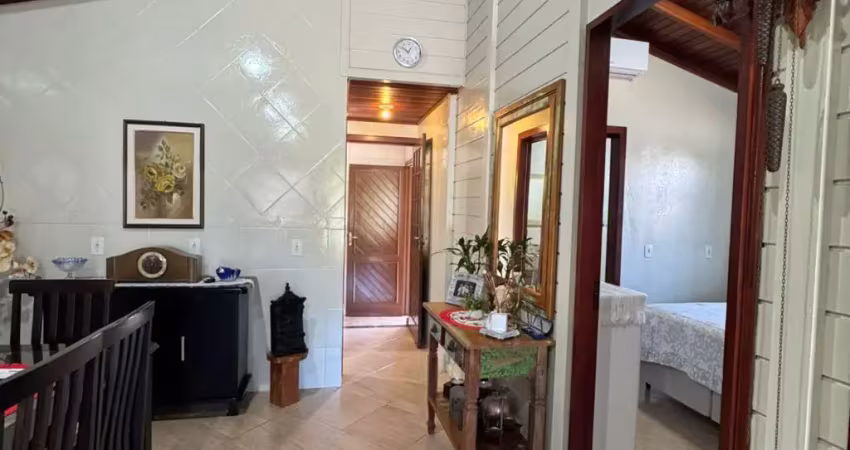 Casa com 3 quartos à venda na Rua Velho Leão do Mar, 35, Praia de Fora, Palhoça