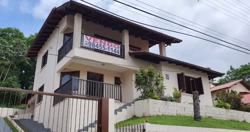 Casa com 4 quartos à venda na Rua Mário Estevão dos Santos, 19, Ponta de Baixo, São José