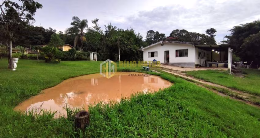 Chácara para Venda em Atibaia, Jardim Estância Brasil, 2 dormitórios, 1 suíte, 2 banheiros