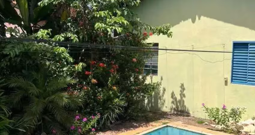 Casa com 4 quartos à venda na Rua Vinte e Cinco, Residencial Coxipó, Cuiabá