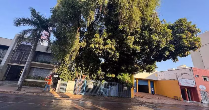Casa comercial à venda na Avenida Marechal Deodoro, Araés, Cuiabá