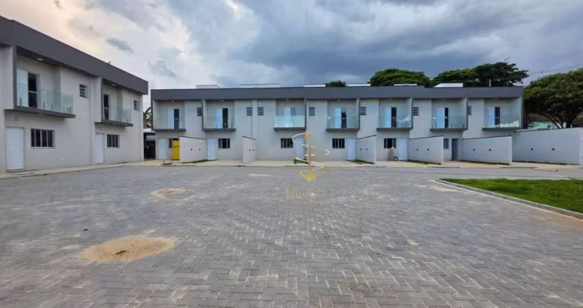 Village com 2 dormitórios à venda, 67 m² por R$ 289.900,00 - Chácaras Pousada do Vale - São José dos Campos/SP