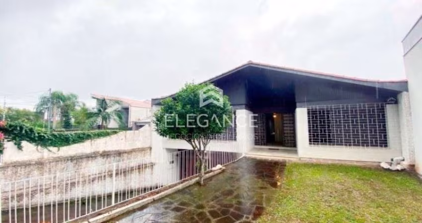 Elegance Imóveis vende casa residencial comercial  5 dormitórios 4 banheiros 4 vagas box garagem. Três Figueiras Porto Alegre. Comprar R$ 1.480.000.00
