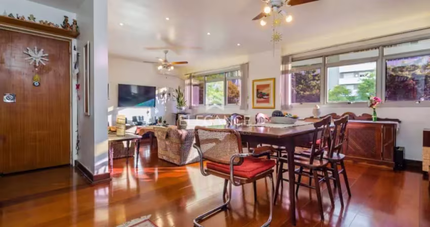 Elegance imóveis vende apartamento amplo com 138m² com 3 dormitórios suíte closet, 1 vaga box garagem petrópolis porto alegre.