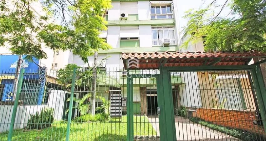 Elegance Imóveis vende apartamento térreo desocupado com 2 dormitórios amplos. Ampla sala e cozinha. I vaga de garagem Auxiliadora Porto Alegre