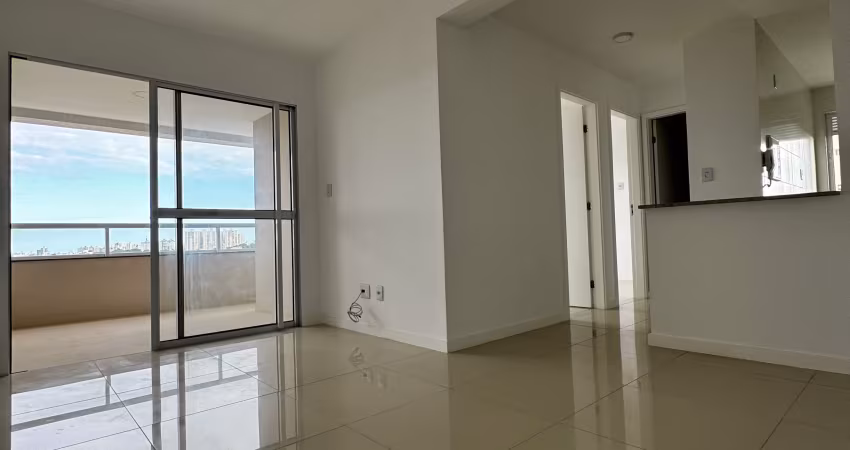 Alugo 2/4 com suíte, closet  no residencial versailles apartamento novo