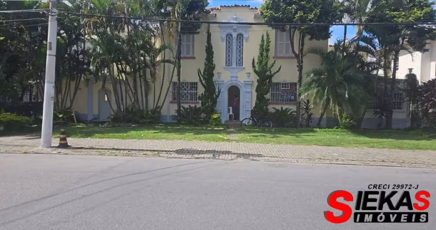 Casa comercial de alto padrão no jardim paulista: 9 salas, 6 banheiros e 237m² em são paulo-sp