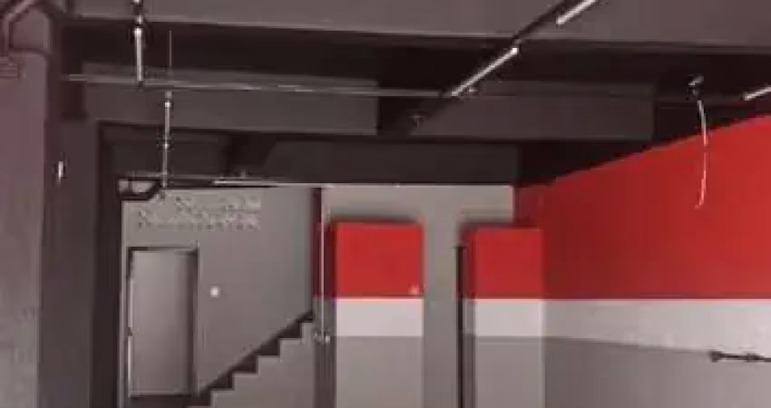 Sala comercial para locação na vila constança, são paulo-sp: 1 sala, 2 banheiros, 2 vagas, 100m² de área.