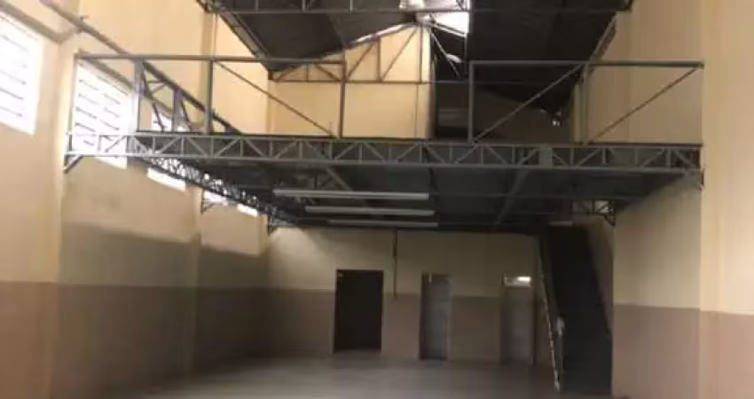Galpão comercial para locação em itaquera, são paulo-sp: 2 banheiros e 650m² de área disponível!
