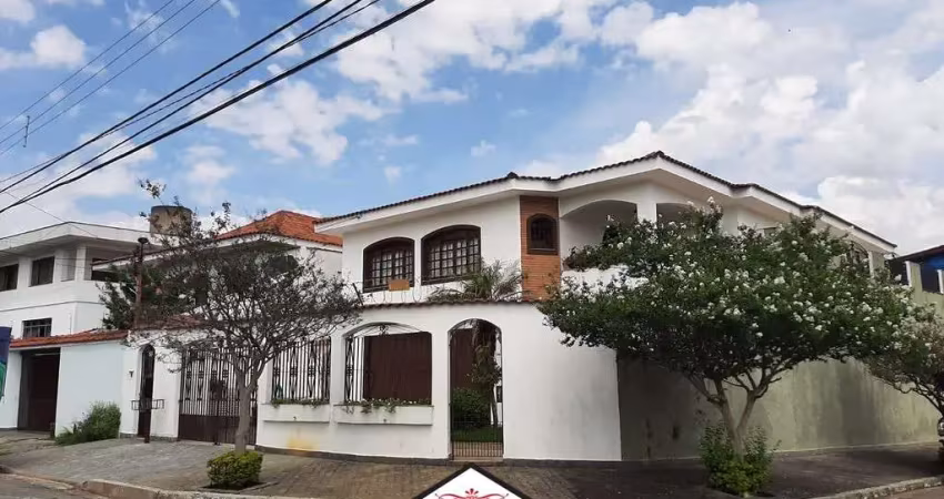 Casa Térrea no Barro Branco 8 vagas!