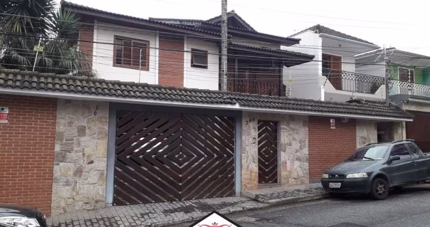 Sobrado na Vila Irmãos Arnoni 4 suites 6 vagas!
