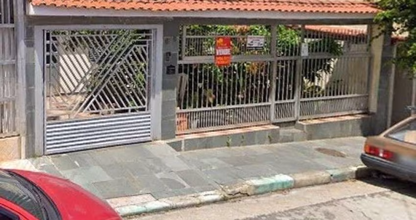 Casa térrea no Jardim São José 3 quartos 5 vagas!