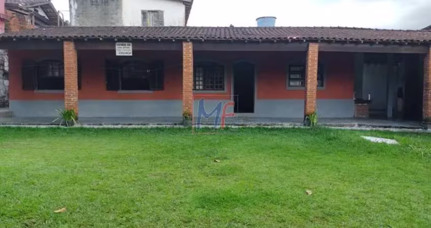 Casa em São Sebastião, 130m² a.u., 2 quartos, sala, cozinha americana, banheiro, varanda, churrasqueira e 6 vagas. REF: 16.648