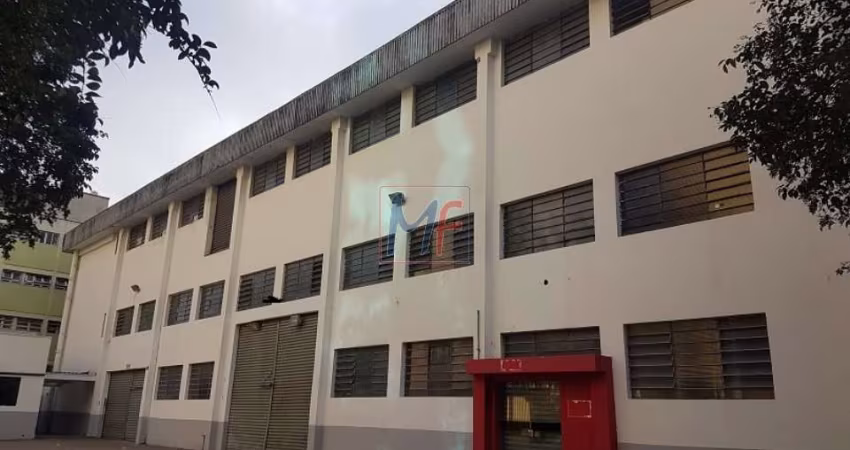 REF: 15.863 - Excelente terreno no bairro água Branca, com 3.694 m² e prédio com  3.380 m área construída. Zoneamento ZM e 21 vagas.