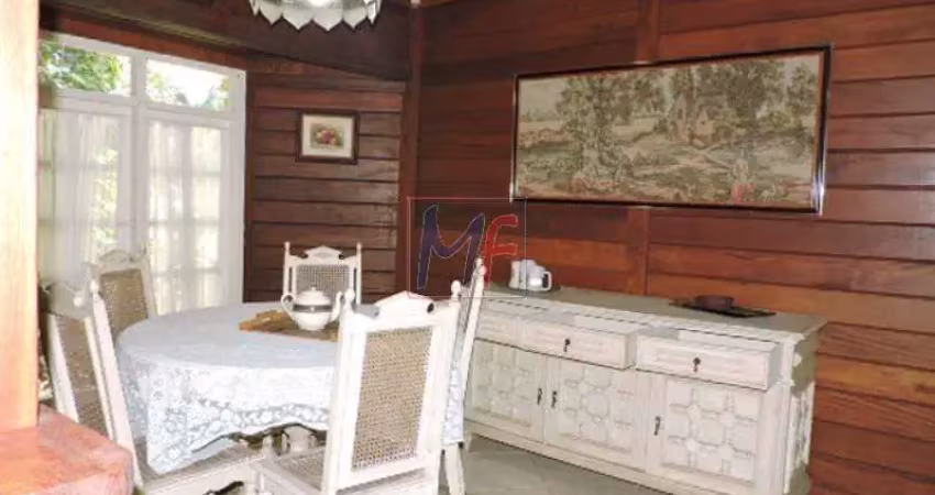 Linda Pousada, no Vale Encantado com casa principal sendo 3 suítes , dois chales com uma suite cada, 244 m², toda reformada. REF: 9.813