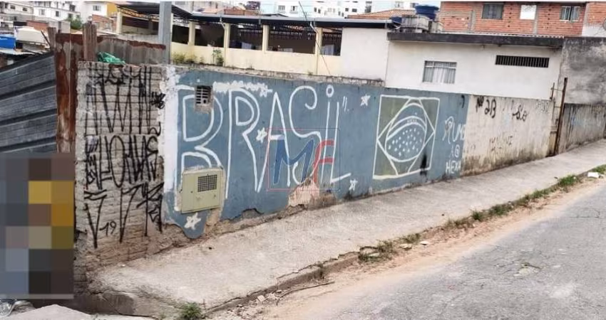 Terreno de esquina muito bem localizado no bairro Lauzane Paulista, com  500 m², Frente 20 m, 25 de lateral, 120 m2 a.c.. ZONEAMENTO: ZM. (REF 16.720)