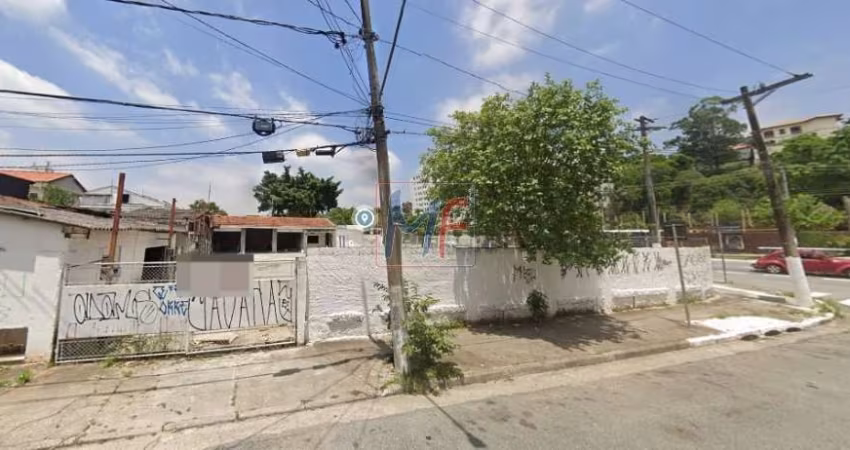 Excelente Terreno  no bairro Jardim Trussardi, Zona Sul , 897 m² área , testada  30 metros. ZONEAMENTO: ZEU. Aceita permutas. REF: 18.841