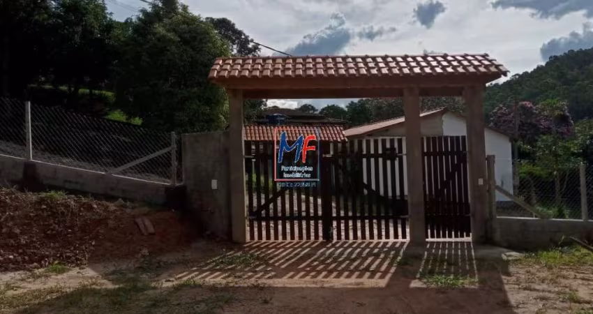 Excelente chácara em Mairinque - SP, 360 m² a.c., 4 quartos (2 suítes), sala, escritório, copa, cozinha, lavanderia, varanda, 9 vagas (REF 18.868)