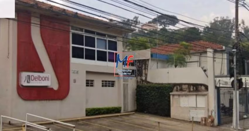 Excelente Terreno localizado em Santana, com 585 m² de área construída, 660,78 m² de área de terreno. ZONEAMENTO: ZECOR-2. Não aceita permuta. REF: 19.922