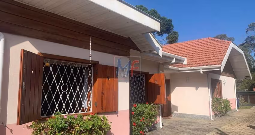 Excelente casa em cond. fechado em Campos do Jordão, 250m² a.c., 2250m² a.t., 5 quartos (5 suítes), sala, cozinha, 3 vagas (REF 17.371)