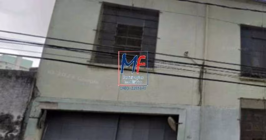 Excelente Terreno localizado no bairro da Mooca, com 2.800 m²  área construída e 2.517 m²  área terreno. ZONEAMENTO: ZM. Estuda parcelamento. REF: 20.280
