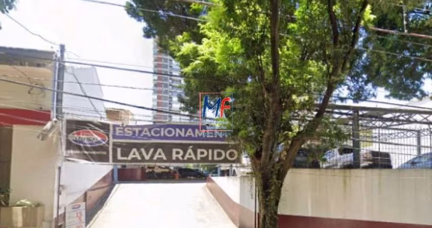 Excelente terreno na Barra Funda, com 1.035 m²  e  791 m² a.c., testada de 21m, Zoneamento ZEU. Atualmente é um estacionamento . Prox. Av. Antártica (REF 20.350)