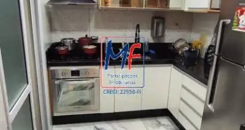 Excelente sobrado em cond. fechado, com 84m² a.u., 2 dormitórios (2 suítes), sala com 2 ambientes, cozinha, lavanderia, 1 vaga. Prox. Av. Gustavo Adolfo (REF 20.833)