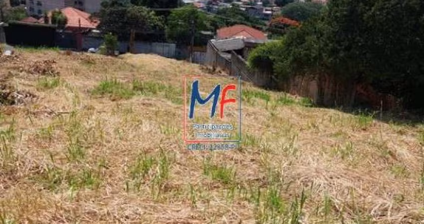 Excelente terreno no Jaguaré, com 570 m² a.t., 12m de frente, 11m de fundos, 51m de comprimento, Zoneamento ZPR. Estuda permutas.  (REF 20.903)