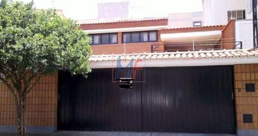excelente casa no bairro Campos Elíseos, com 3 dorms (1 suíte), 5 vagas, terreno com  12 X 39 m², varanda no fundo. Aceita Permuta. (REF: 10.624)