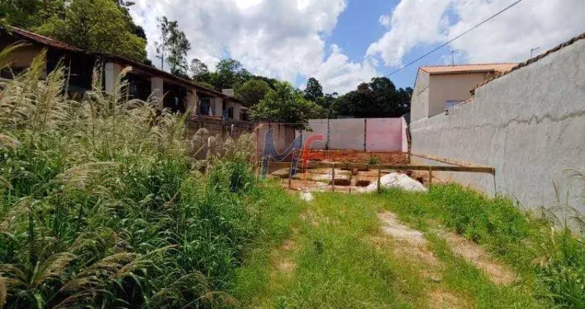 Ref 11.244 excelente terreno plano com 360 m² ,testada 10 m², fundo 30 m²  mais um l de 60 metros no bairro centro,  estuda permuta.