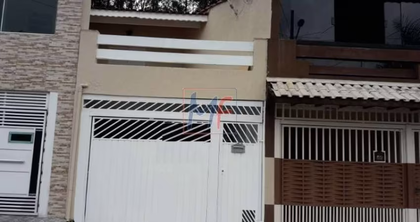 REF: 14.011 - Lindo sobrado no bairro Chácara Figueira Grande, com  2 suítes, sala, cozinha, lavanderia, 1 vaga de garagem, 132 m² .