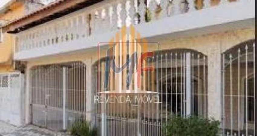 REF: 14.270 - Lindo sobrado em Itaquera. 220 m², com cômodos amplos decorados e arejados. 4 quartos, sendo 2 suítes, 3 banheiros, 3 vagas.