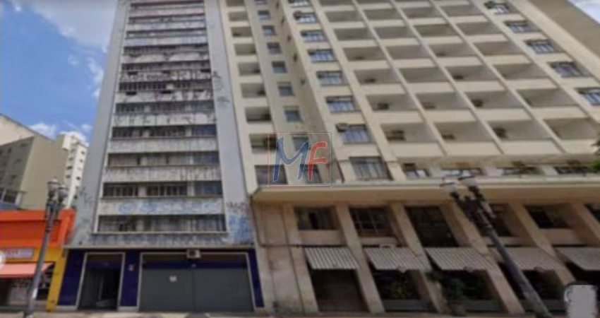 Excelente Conjunto Comercial na República , com 74 m²  área útil, próximo ao Metrô República, copa e 1 banheiro, andar alto. (REF: 15.443)