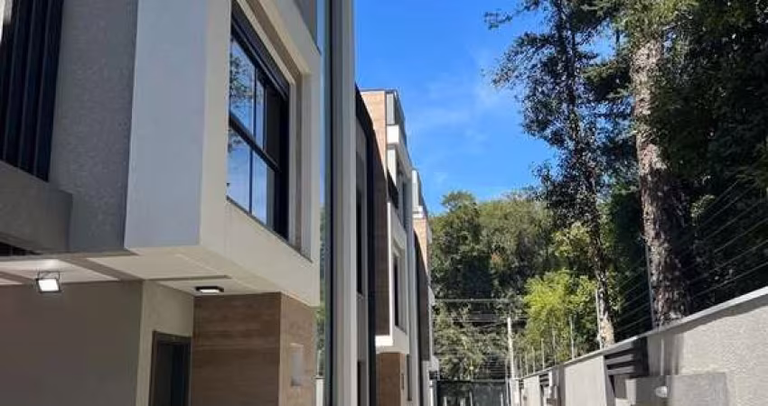 Casa em Condomínio com 3 quartos  à venda, 135.95 m2 por R$1250000.00  - Portao - Curitiba/PR