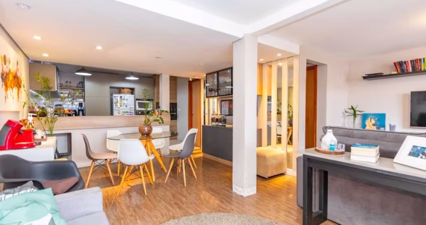 Sobrado em Condomínio com 3 quartos  à venda, 83.00 m2 por R$479000.00  - Capao Raso - Curitiba/PR