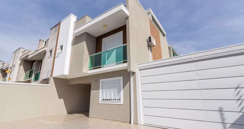 Sobrado com 4 quartos  à venda, 165.00 m2 por R$1290000.00  - Xaxim - Curitiba/PR