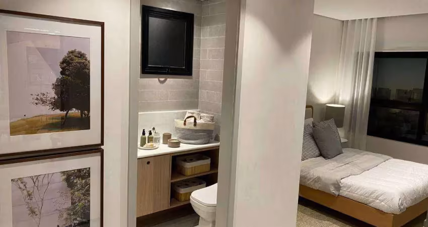 Apartamento com 2 dormitórios e 1 vaga no bairro cidade baixa