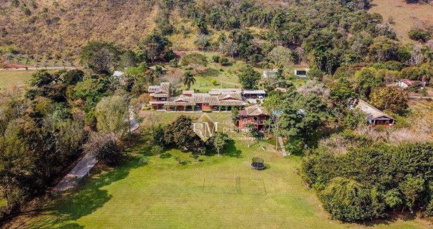 Maravilhoso Sítio com 9 quartos, 42.600 m², à venda por R$ 5.500.000- Zona Rural - Jacareí/SP
