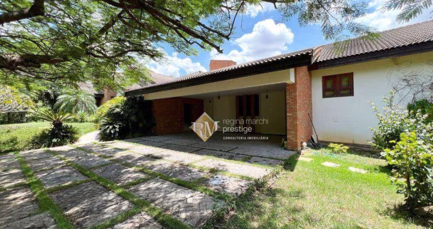 Beli´ssima reside^ncia te´rrea, situada em um lindo terreno de esquina com 2.600 m², no condomi´nio Terras de Sa~o Jose´ 1, em Itu./SP